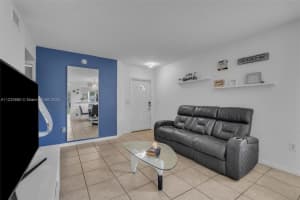 7830 NW 6th St APT 101, Pembroke Pines, FL 33024, Sold 10/14/22