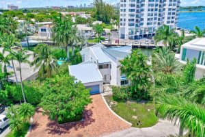 2089 NE 121st Rd, North Miami, FL 33181, Sold 09/19/22