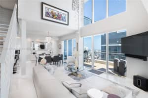 60 SW 13th St #5210, Miami, FL 33130, Sold 11/28/22