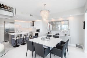60 SW 13th St #5210, Miami, FL 33130, Sold 11/28/22