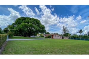 11925 SW 46th St, Miami, FL 33175, Sold 09/09/22