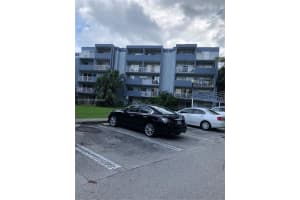 9367 Fontainebleau Blvd APT G229, Miami, FL 33172, Sold 09/23/22