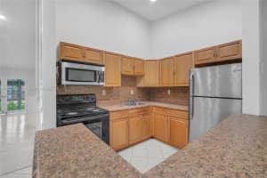 929 NE 199th St, Miami, FL 33179, Sold 11/04/22