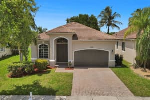 19345 SW 66th St, Fort Lauderdale, FL 33332, Sold 08/19/22