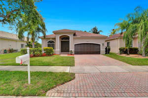 19345 SW 66th St, Fort Lauderdale, FL 33332, Sold 08/19/22