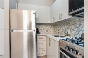 1320 Drexel Ave APT 304, Miami Beach, FL 33139, Sold 12/18/22