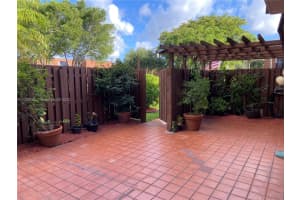 800 SW 119th Way, Davie, FL 33325, Sold 08/25/22