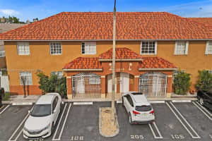2589 W 76th St APT 106, Hialeah, FL 33016, Sold 02/06/23