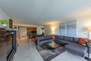 199 Ocean Ln Dr APT 413, Key Biscayne, FL 33149, Sold 09/27/22