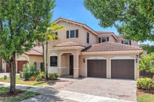 17670 SW 154th Pl, Miami, FL 33187, Sold 11/02/22