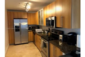 7501 E Treasure Dr #8m, North Bay Village, FL 33141, Sold 08/19/22