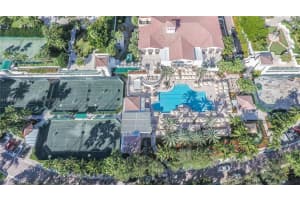 20165 NE 39th Pl APT 401, Aventura, FL 33180, Sold 11/09/22