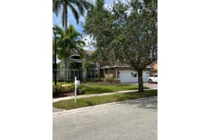 18710 SW 4th St, Pembroke Pines, FL 33029, Sold 09/01/22