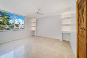 949 Pennsylvania Ave APT 201, Miami Beach, FL 33139, Sold 01/25/23