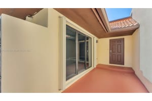6460 NW 191st Terrace #6460, Hialeah, FL 33015, Sold 08/31/22