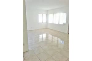 462 Golden Isles Dr APT 203, Hallandale Beach, FL 33009, Sold 08/25/22