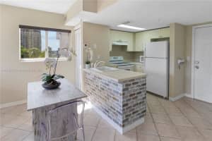 1918 Brickell Ave APT 502, Miami, FL 33129, Sold 08/15/22