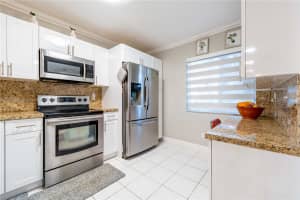 20873 NW 4 St, Pembroke Pines, FL 33029, Sold 09/13/22