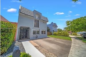 3740 W 10th Ct, Hialeah, FL 33012, Sold 08/16/22