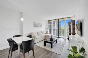 3101 N Country Club Dr APT 506, Aventura, FL 33180, Sold 09/27/22