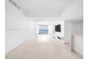 2627 S Bayshore Dr APT 1205, Miami, FL 33133, Sold 09/08/22