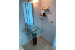 350 S Miami Ave APT 711, Miami, FL 33130, Sold 01/31/23