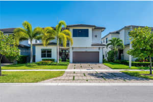 9121 NW 154th Terrace, Miami Lakes, FL 33018, Sold 08/31/22