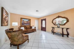 17430 NW 82nd Ave, Hialeah, FL 33015, Sold 10/21/22