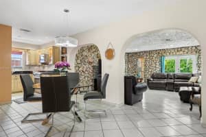 17430 NW 82nd Ave, Hialeah, FL 33015, Sold 10/21/22