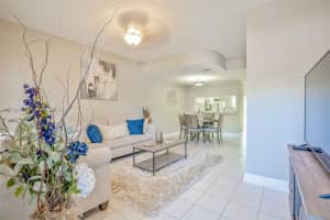7836 Dixie Beach Cir, Tamarac, FL 33321, Sold 09/09/22