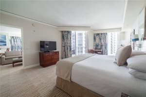 18001 Collins Ave, Sunny Isles Beach, FL 33160, Sold 10/28/22