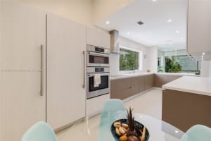 2000 S Bayshore Dr APT 50, Miami, FL 33133, Sold 10/26/22