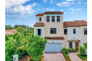 20906 NW 1st Dr, Pembroke Pines, FL 33029, Sold 08/26/22