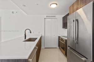 488 NE 18th St #1808, Miami, FL 33132, Sold 09/06/22