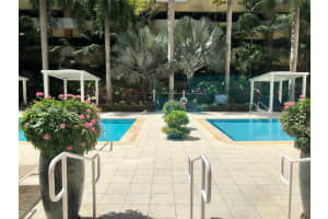 18800 NE 29th Ave APT 1011, Aventura, FL 33180, Sold 09/28/22