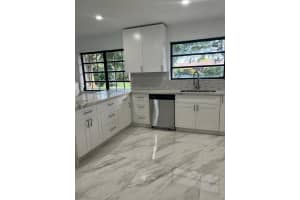 4190 SW 4th St, Plantation, FL 33317, Sold 04/13/23