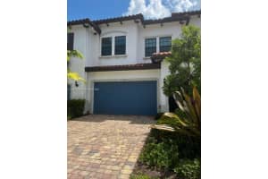 11562 SW 13th Ln, Pembroke Pines, FL 33025, Sold 08/19/22