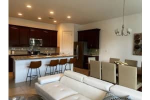 11562 SW 13th Ln, Pembroke Pines, FL 33025, Sold 08/19/22