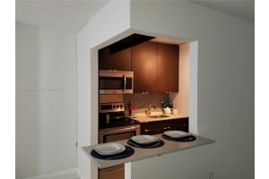 7904 West Dr APT 916, North Bay Village, FL 33141, Sold 11/18/22