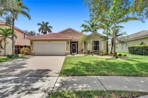 19473 NW 24th Pl, Pembroke Pines, FL 33029, Sold 08/30/22