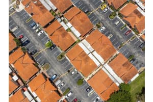 2321 W 69th St 2321 a, Hialeah, FL 33016, Sold 09/06/22