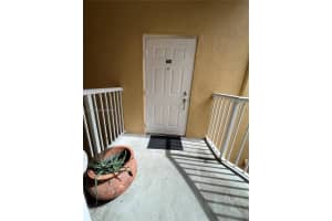 4405 SW 160th Ave APT 212, Miramar, FL 33027, Sold 10/07/22
