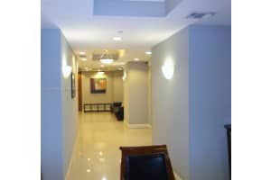 111 E Flagler St Apt 302, Miami, FL 33131, Sold 10/05/22