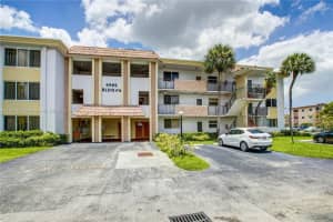 5985 Del Lago Cir, Sunrise, FL 33313, Sold 11/01/22