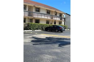 551 NW 107th Ave APT 104, Miami, FL 33172, Sold 09/12/22