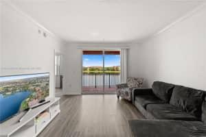 4404 SW 160th Ave APT 829, Miramar, FL 33027, Sold 08/15/22