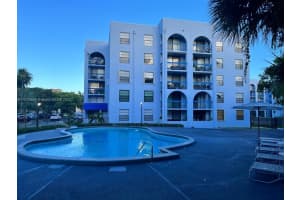 9460 Fontainebleau Blvd APT 124, Miami, FL 33172, Sold 08/25/22