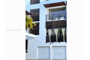 143 E Enid Dr #22, Key Biscayne, FL 33149, Sold 09/15/22