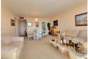 3505 S Ocean Dr APT 1502, Hollywood, FL 33019, Sold 09/16/22