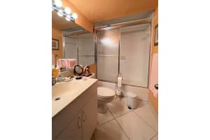 1251 NE 108th St APT 805, Miami, FL 33161, Sold 09/07/22